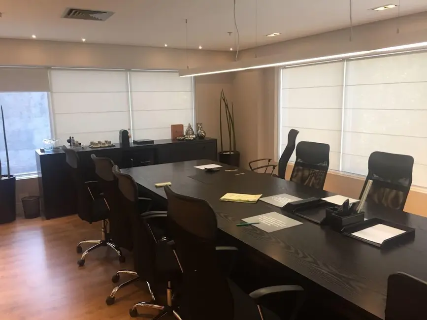 Foto 6 de Sala Comercial à venda, 247m2 em Alphaville Industrial, Barueri - SP