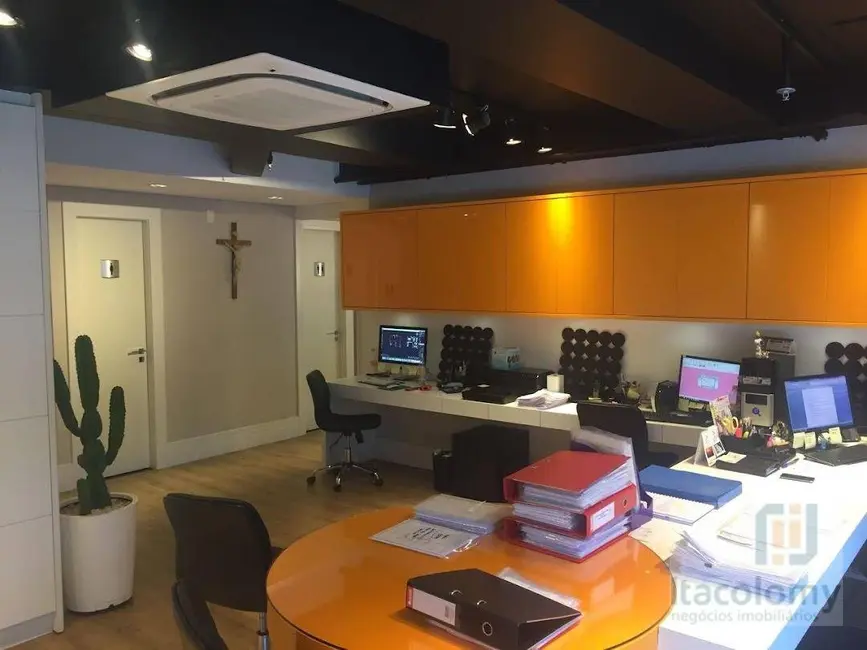 Foto 2 de Sala Comercial à venda, 247m2 em Alphaville Industrial, Barueri - SP