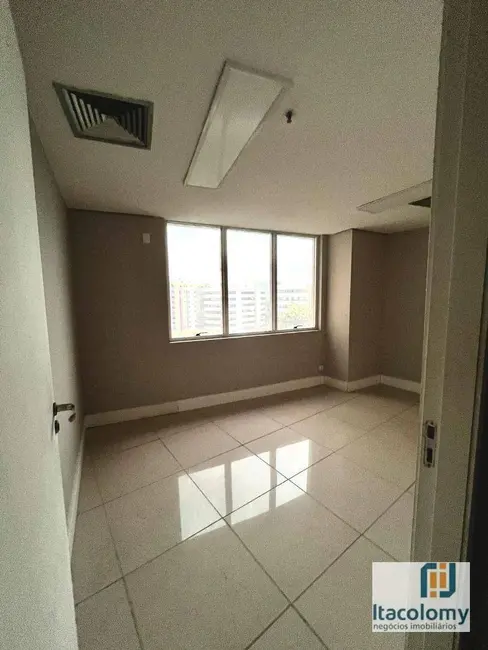 Sala Comercial para alugar, 212m2 em Alphaville Industrial, Barueri - SP - imagem 3 Foto 3 de Sala Comercial para alugar, 212m2 em Alphaville Industrial, Barueri - SP