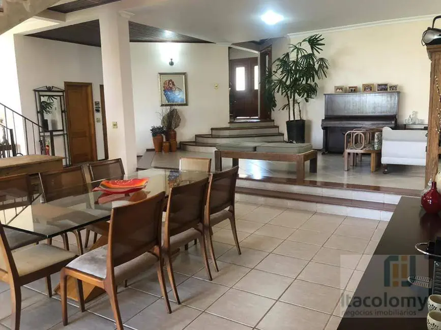 Casa de Condomínio com 4 quartos à venda, 808m2 em Santana De Parnaiba - SP - imagem 3 Foto 3 de Casa de Condomínio com 4 quartos à venda, 808m2 em Santana De Parnaiba - SP