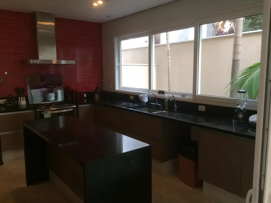 Foto 2 de Casa com 4 quartos à venda, 560m2 em Santana De Parnaiba - SP