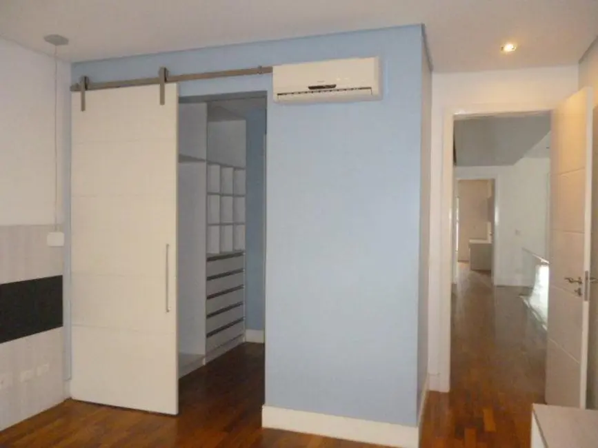 Foto 4 de Casa com 4 quartos à venda, 560m2 em Santana De Parnaiba - SP