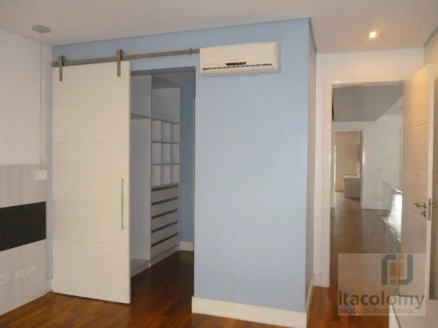 Foto 4 de Casa com 4 quartos à venda, 560m2 em Santana De Parnaiba - SP