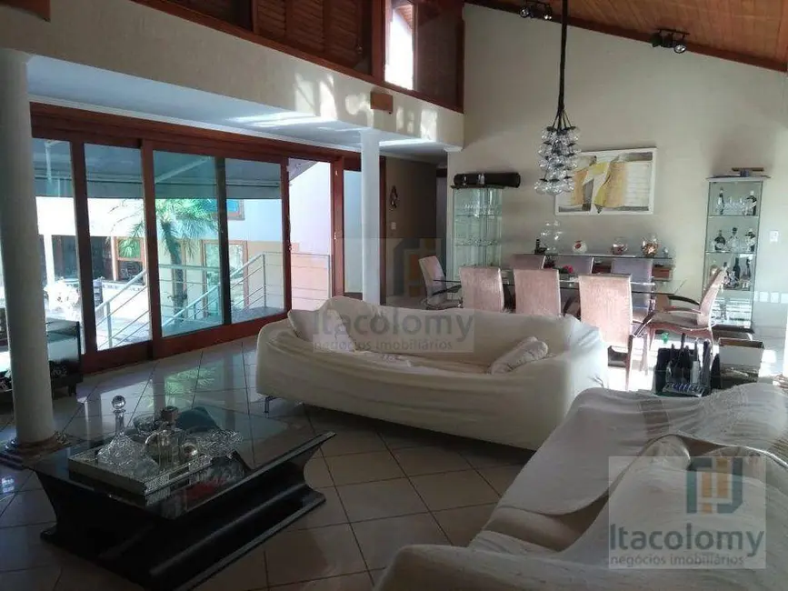 Foto 3 de Casa de Condomínio com 3 quartos à venda, 1370m2 em Residencial Tamboré, Barueri - SP