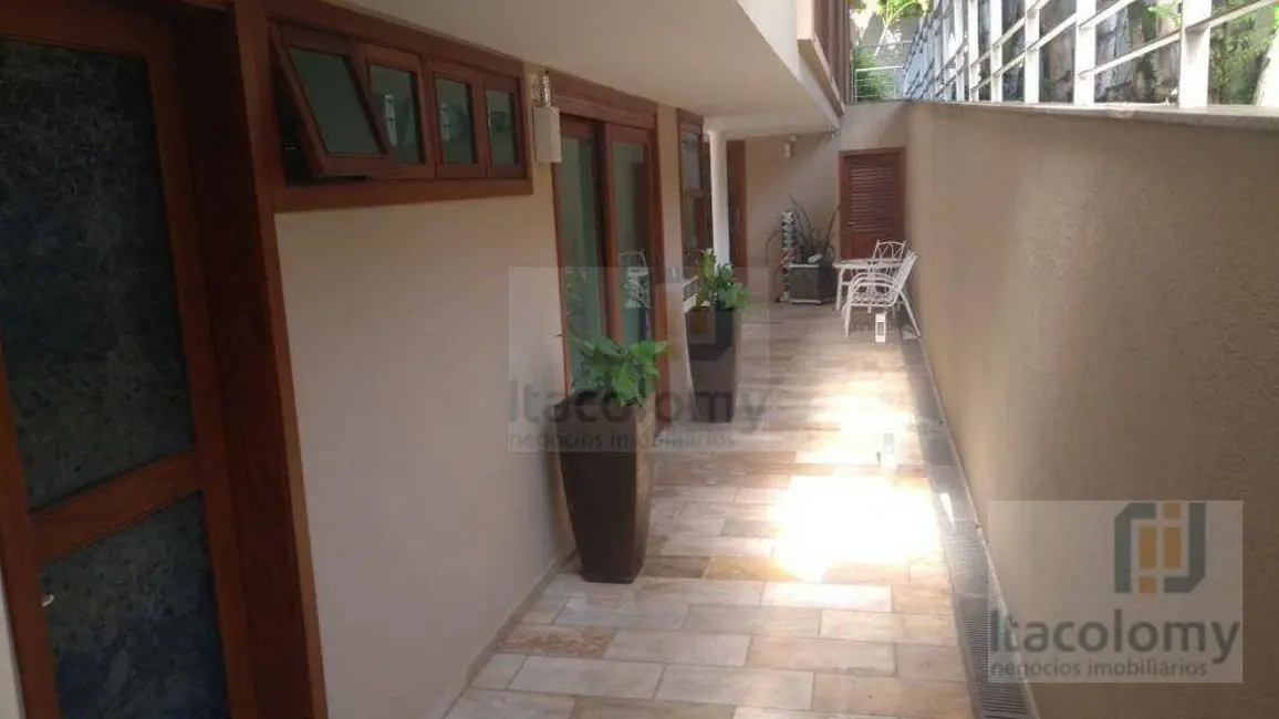 Foto 8 de Casa de Condomínio com 3 quartos à venda, 1370m2 em Residencial Tamboré, Barueri - SP