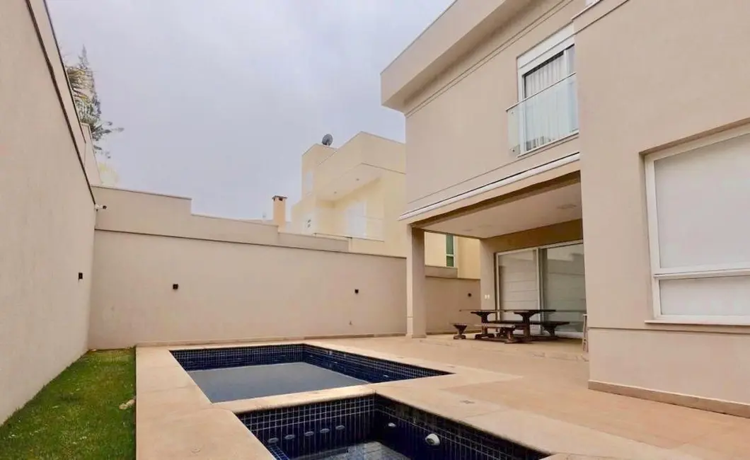 Casa de Condomínio com 4 quartos à venda, 459m2 em Santana De Parnaiba - SP - imagem 1 Foto 1 de Casa de Condomínio com 4 quartos à venda, 459m2 em Santana De Parnaiba - SP