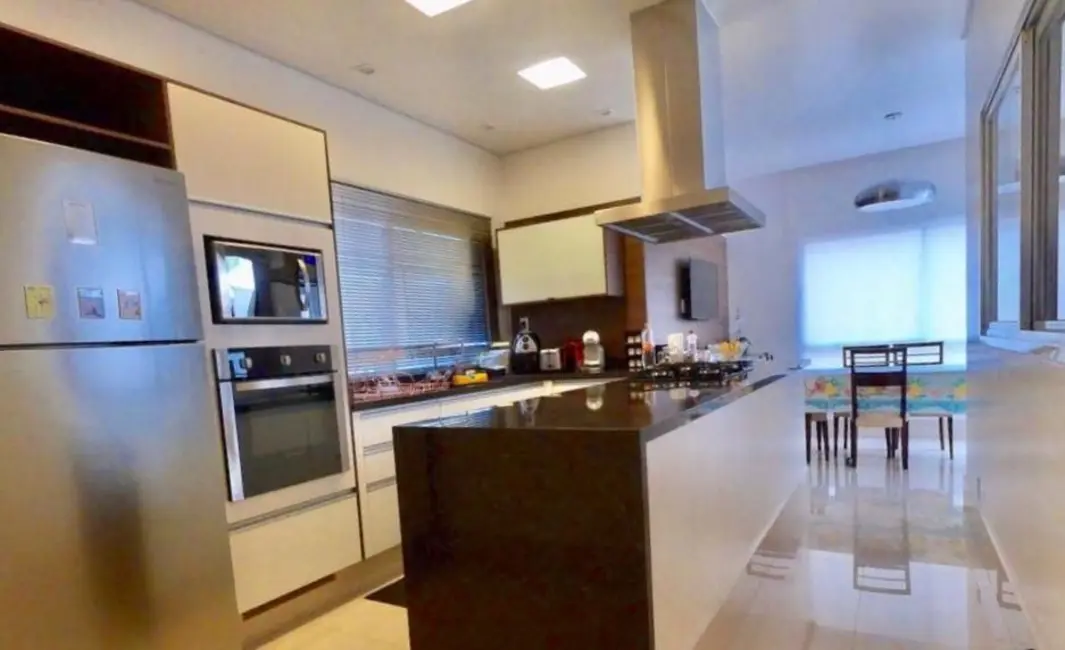 Casa de Condomínio com 4 quartos à venda, 459m2 em Santana De Parnaiba - SP - imagem 8 Foto 8 de Casa de Condomínio com 4 quartos à venda, 459m2 em Santana De Parnaiba - SP