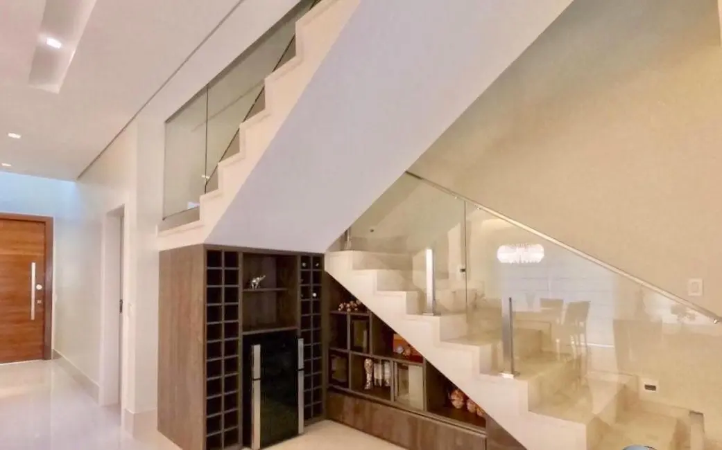 Casa de Condomínio com 4 quartos à venda, 459m2 em Santana De Parnaiba - SP - imagem 2 Foto 2 de Casa de Condomínio com 4 quartos à venda, 459m2 em Santana De Parnaiba - SP