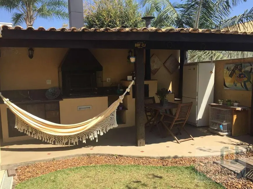 Foto 9 de Casa de Condomínio com 4 quartos à venda, 320m2 em Santana De Parnaiba - SP