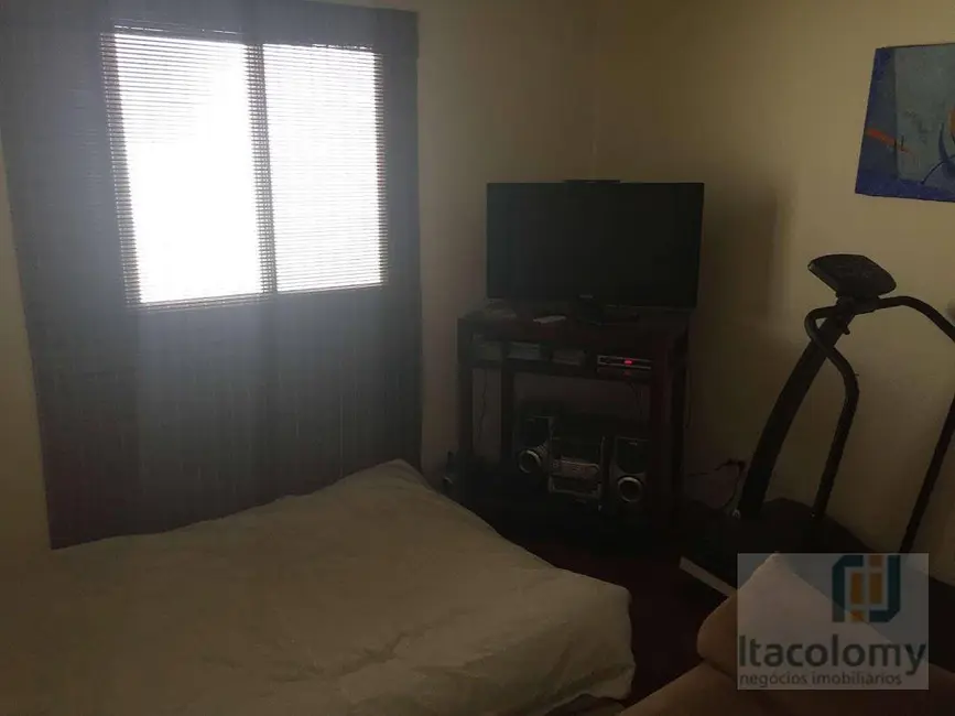 Foto 5 de Casa de Condomínio com 4 quartos à venda, 320m2 em Santana De Parnaiba - SP