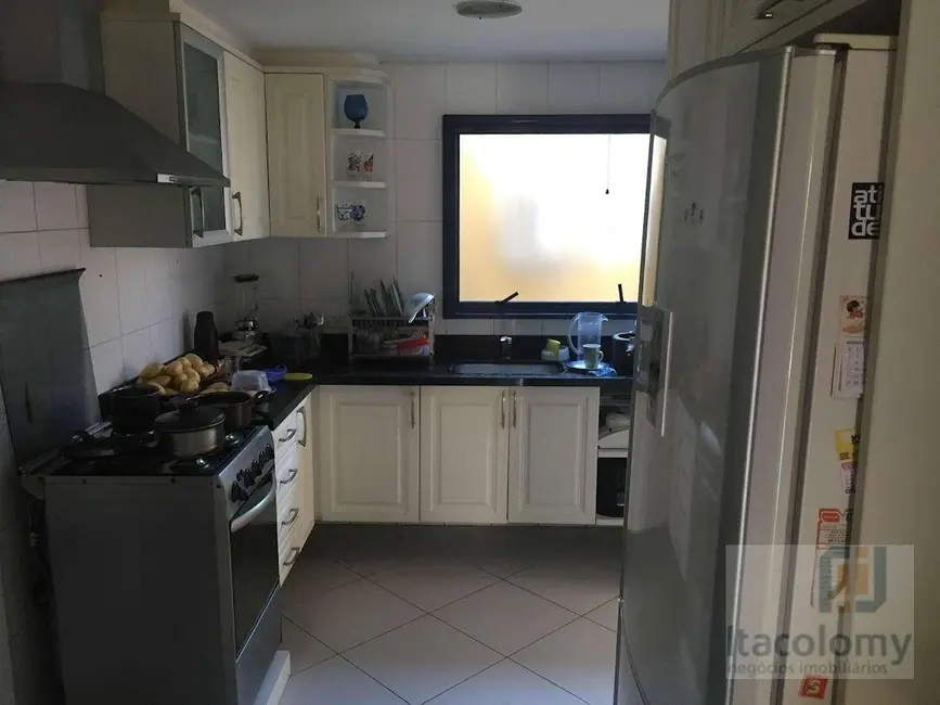 Foto 3 de Casa de Condomínio com 4 quartos à venda, 320m2 em Santana De Parnaiba - SP