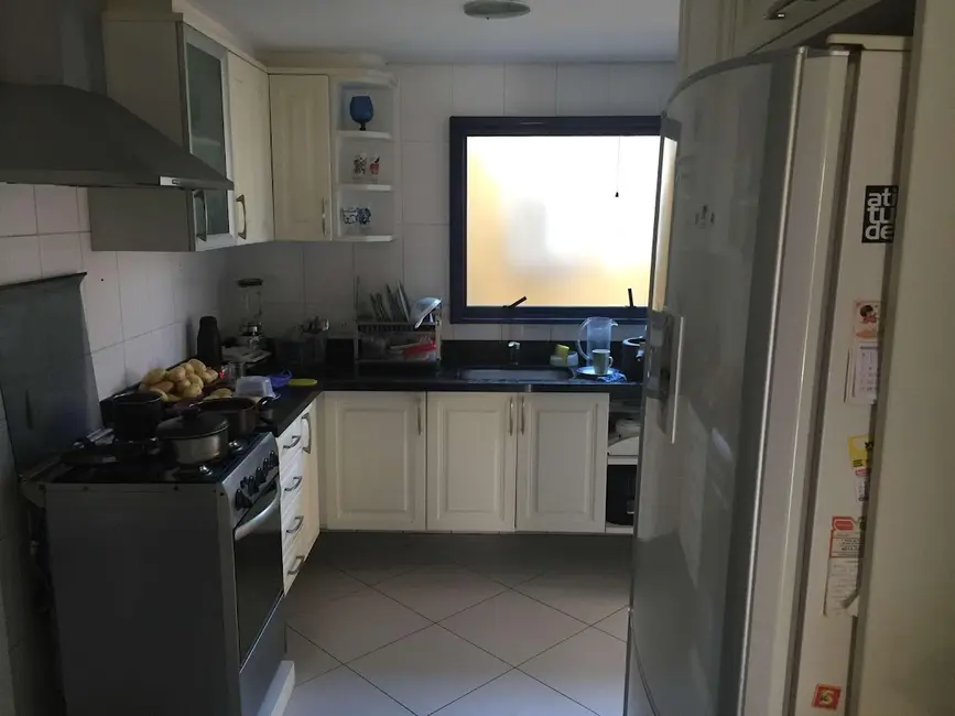 Foto 3 de Casa de Condomínio com 4 quartos à venda, 320m2 em Santana De Parnaiba - SP