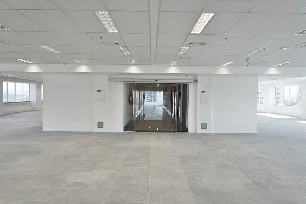 Sala Comercial para alugar, 950m2 em Barueri - SP - imagem 8 Foto 8 de Sala Comercial para alugar, 950m2 em Barueri - SP