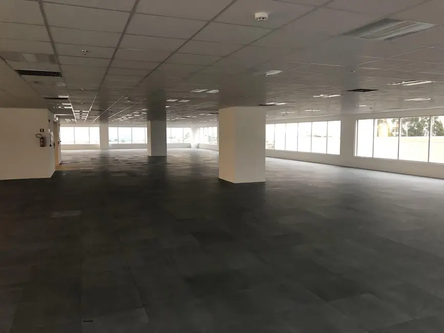Sala Comercial para alugar, 2000m2 em Alphaville Industrial, Barueri - SP - imagem 3 Foto 3 de Sala Comercial para alugar, 2000m2 em Alphaville Industrial, Barueri - SP