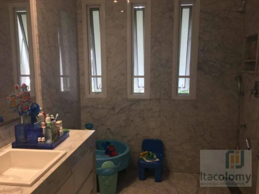 Foto 5 de Casa de Condomínio com 4 quartos à venda, 1754m2 em Santana De Parnaiba - SP