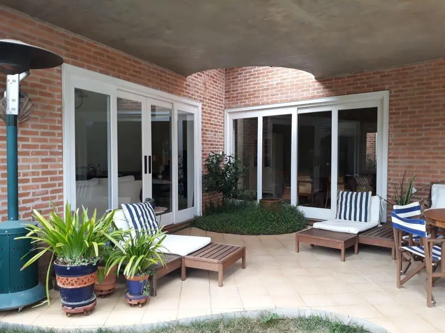 Foto 2 de Casa de Condomínio com 4 quartos à venda, 700m2 em Santana De Parnaiba - SP