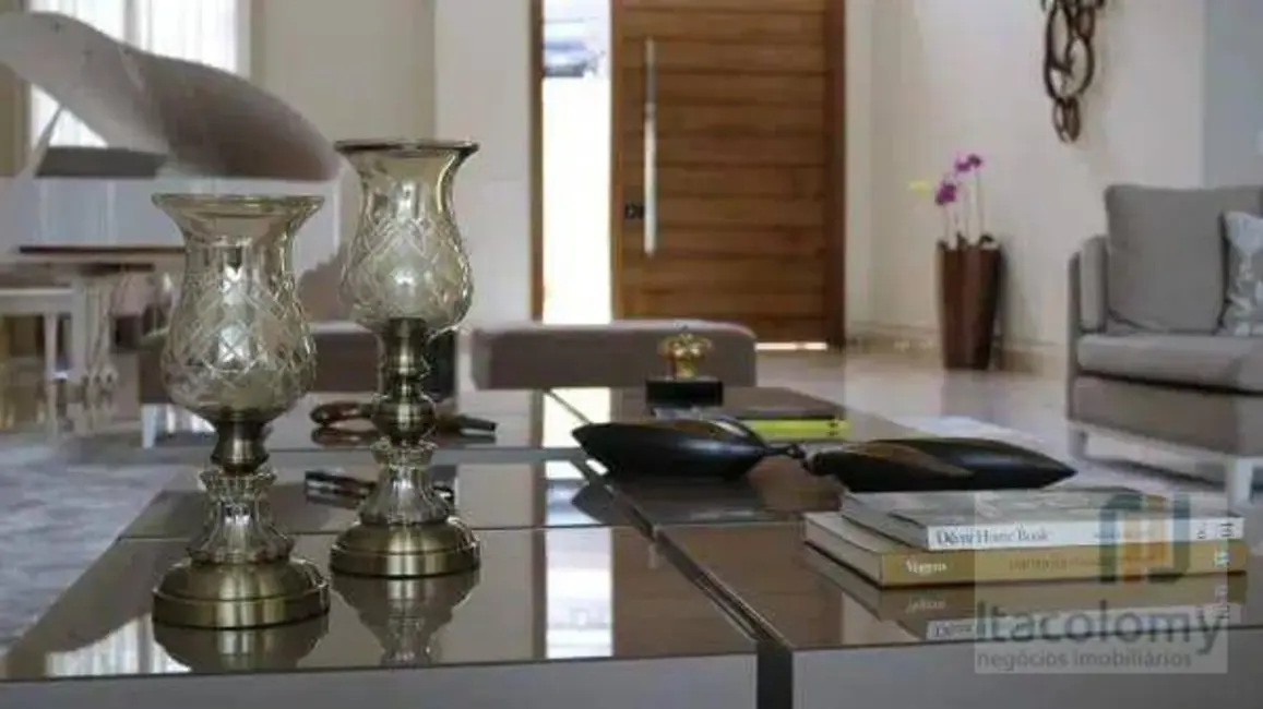 Foto 4 de Casa de Condomínio com 5 quartos à venda e para alugar, 835m2 em Santana De Parnaiba - SP