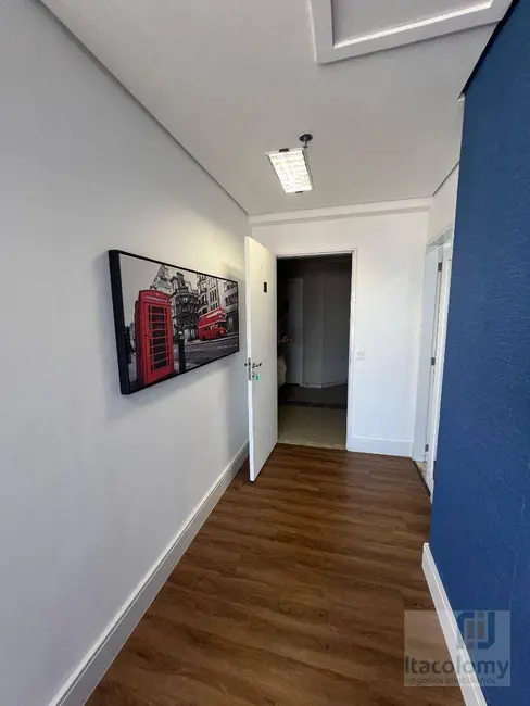 Sala Comercial à venda e para alugar, 100m2 em Alphaville Empresarial, Barueri - SP - imagem 4 Foto 4 de Sala Comercial à venda e para alugar, 100m2 em Alphaville Empresarial, Barueri - SP