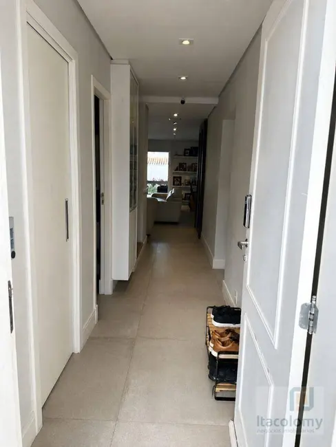 Foto 4 de Casa de Condomínio com 3 quartos para alugar, 350m2 em Tamboré, Santana De Parnaiba - SP