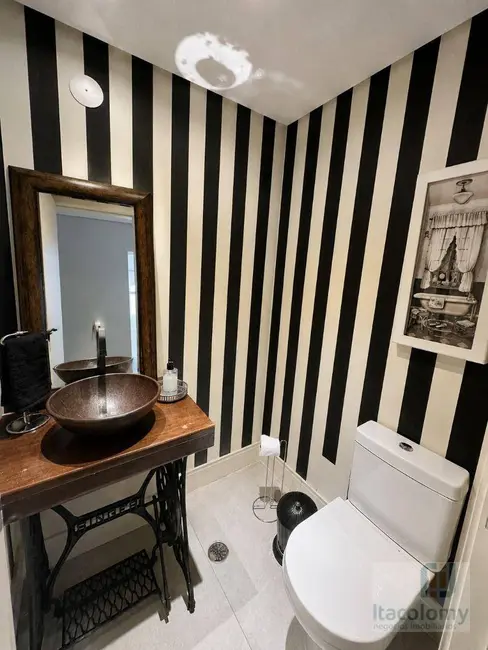 Foto 9 de Casa de Condomínio com 3 quartos para alugar, 350m2 em Tamboré, Santana De Parnaiba - SP