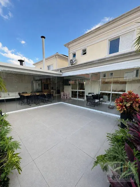 Foto 1 de Casa de Condomínio com 3 quartos para alugar, 350m2 em Tamboré, Santana De Parnaiba - SP
