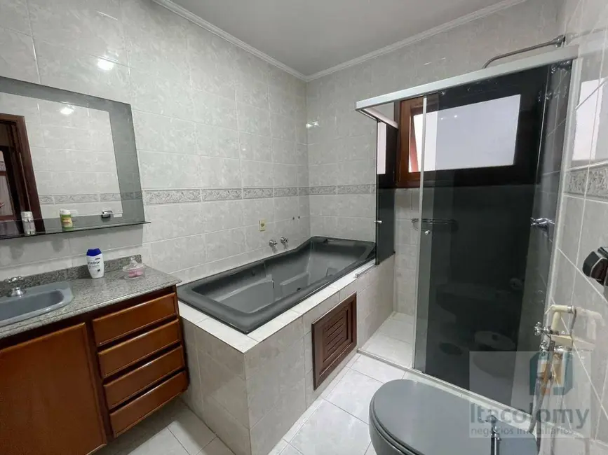 Foto 3 de Casa de Condomínio com 4 quartos à venda, 360m2 em Santana De Parnaiba - SP