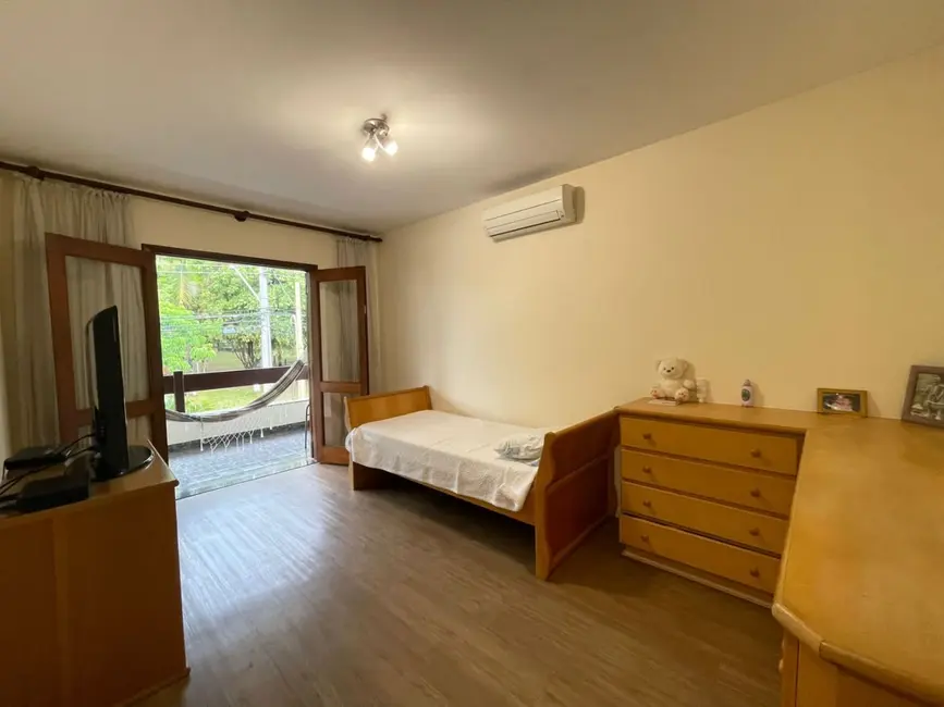 Casa de Condomínio com 4 quartos à venda, 360m2 em Santana De Parnaiba - SP - imagem 5 Foto 5 de Casa de Condomínio com 4 quartos à venda, 360m2 em Santana De Parnaiba - SP