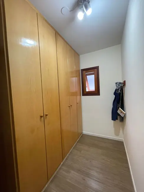 Casa de Condomínio com 4 quartos à venda, 360m2 em Santana De Parnaiba - SP - imagem 8 Foto 8 de Casa de Condomínio com 4 quartos à venda, 360m2 em Santana De Parnaiba - SP