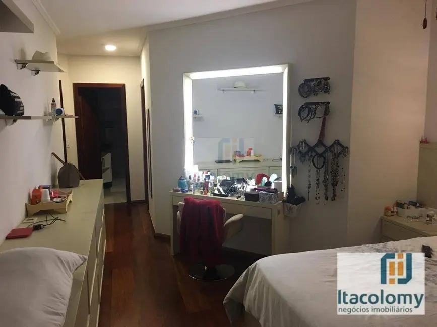 Foto 5 de Casa de Condomínio com 4 quartos à venda, 530m2 em Santana De Parnaiba - SP