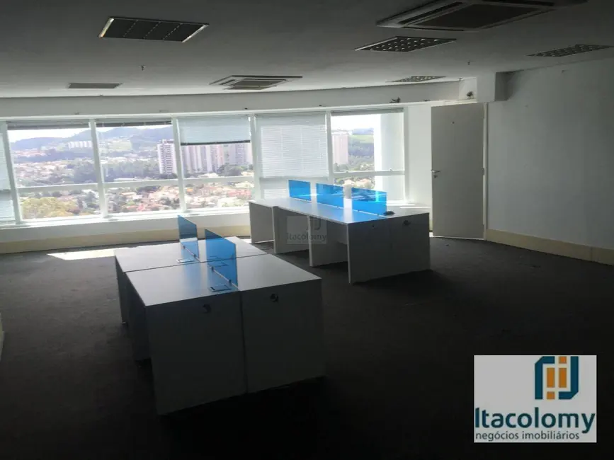 Foto 2 de Loft / Flat para alugar, 255m2 em Barueri - SP