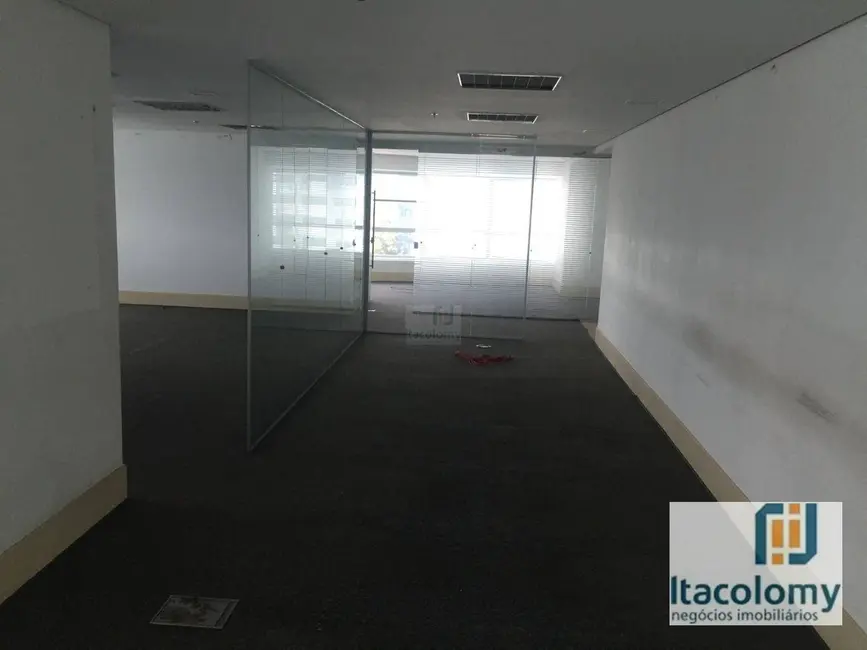 Foto 3 de Loft / Flat para alugar, 255m2 em Barueri - SP