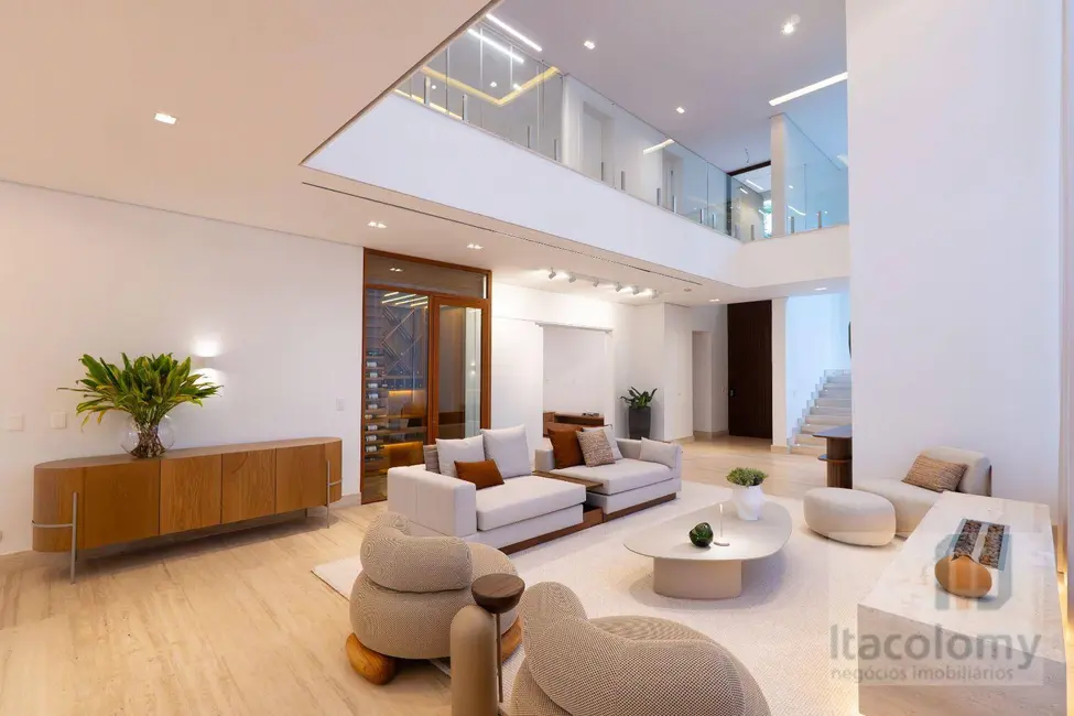 Foto 3 de Casa de Condomínio com 4 quartos à venda, 744m2 em Barueri - SP