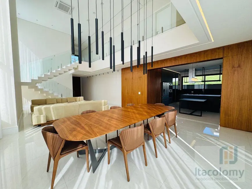 Casa de Condomínio com 4 quartos à venda, 543m2 em Santana De Parnaiba - SP - imagem 1 Foto 1 de Casa de Condomínio com 4 quartos à venda, 543m2 em Santana De Parnaiba - SP