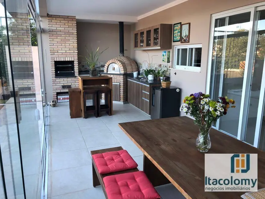 Foto 2 de Casa de Condomínio com 4 quartos à venda, 360m2 em Morada dos Pinheiros (Aldeia da Serra), Santana De Parnaiba - SP