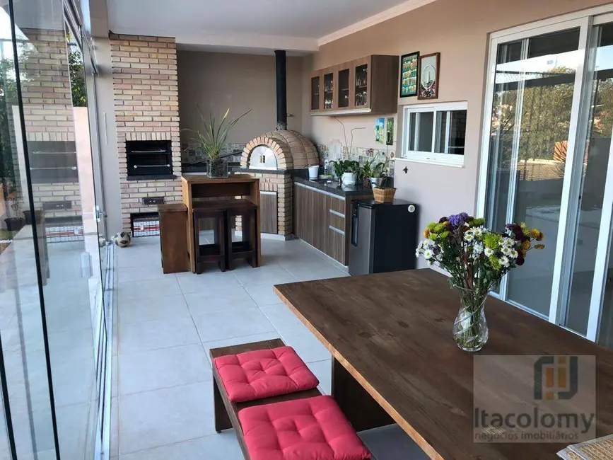 Foto 2 de Casa de Condomínio com 4 quartos à venda, 360m2 em Morada dos Pinheiros (Aldeia da Serra), Santana De Parnaiba - SP