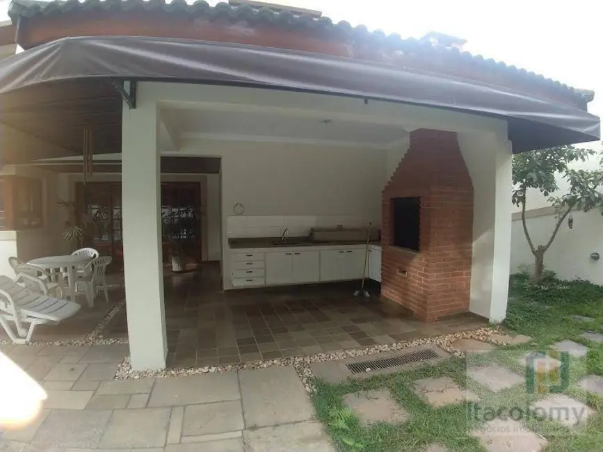 Casa de Condomínio com 4 quartos para alugar, 593m2 em Barueri - SP - imagem 5 Foto 5 de Casa de Condomínio com 4 quartos para alugar, 593m2 em Barueri - SP