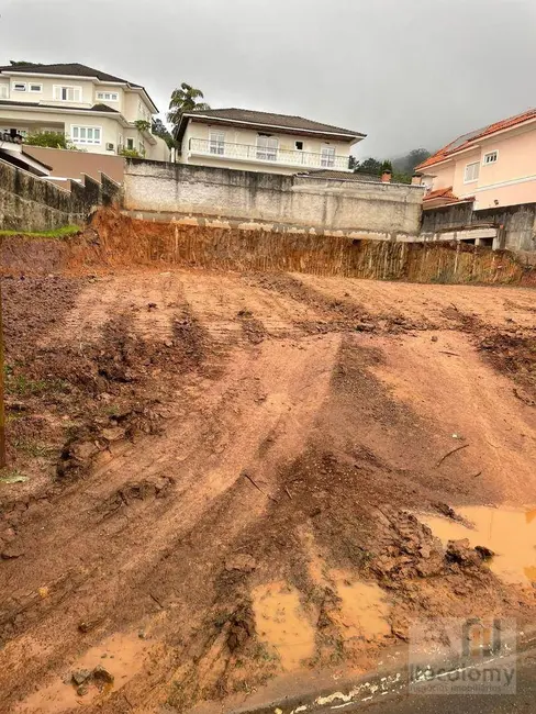 Terreno / Lote à venda, 756m2 em Santana De Parnaiba - SP - imagem 2 Foto 2 de Terreno / Lote à venda, 756m2 em Santana De Parnaiba - SP