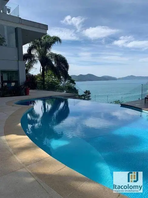 Casa com 5 quartos à venda, 1200m2 em Ubatuba - SP - imagem 4 Foto 4 de Casa com 5 quartos à venda, 1200m2 em Ubatuba - SP