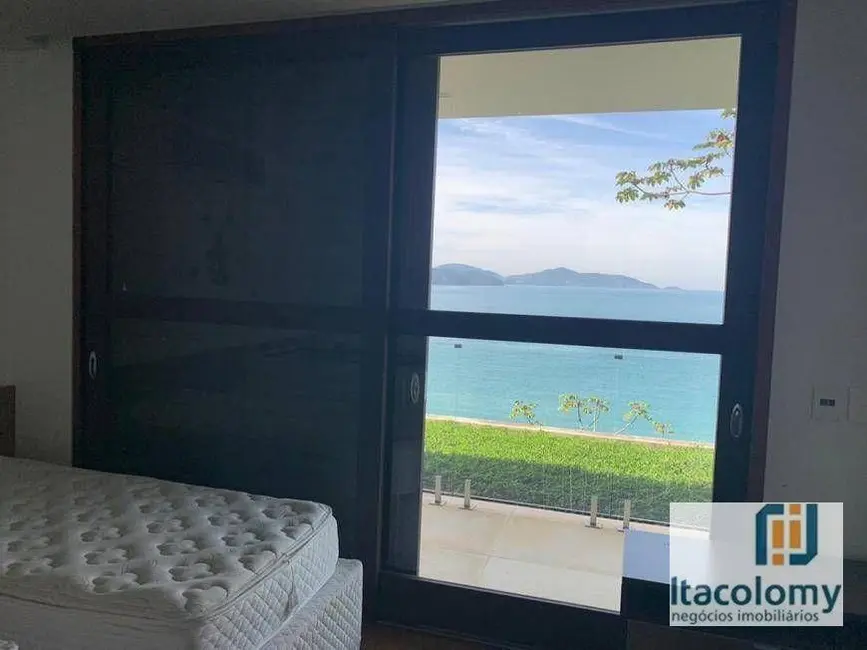 Casa com 5 quartos à venda, 1200m2 em Ubatuba - SP - imagem 7 Foto 7 de Casa com 5 quartos à venda, 1200m2 em Ubatuba - SP