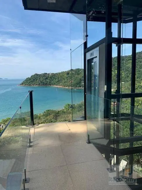 Foto 9 de Casa com 5 quartos à venda, 1200m2 em Ubatuba - SP