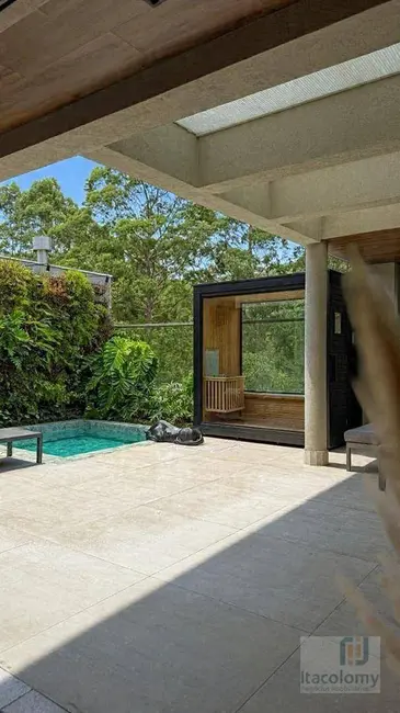 Casa de Condomínio com 3 quartos à venda, 200m2 em Santana De Parnaiba - SP - imagem 2 Foto 2 de Casa de Condomínio com 3 quartos à venda, 200m2 em Santana De Parnaiba - SP