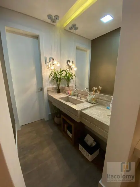 Foto 6 de Casa de Condomínio com 4 quartos para alugar, 420m2 em Santana De Parnaiba - SP