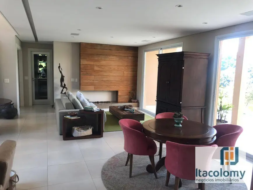 Foto 1 de Casa de Condomínio com 5 quartos à venda, 3167m2 em Vila Velha, Santana De Parnaiba - SP