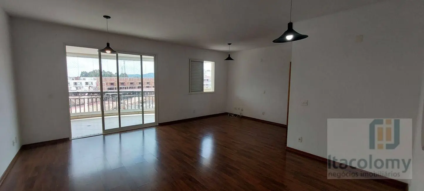 Foto 7 de Apartamento com 3 quartos para alugar, 122m2 em Tamboré, Santana De Parnaiba - SP