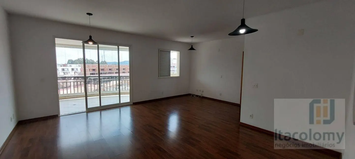 Foto 5 de Apartamento com 3 quartos para alugar, 122m2 em Tamboré, Santana De Parnaiba - SP
