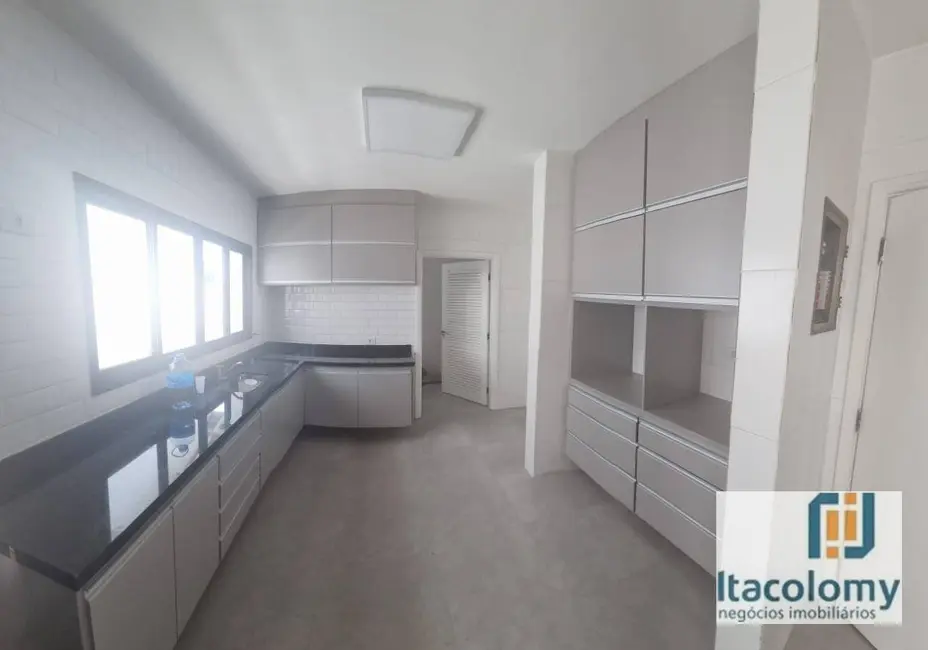 Foto 5 de Casa de Condomínio com 4 quartos à venda, 360m2 em Alphaville, Santana De Parnaiba - SP