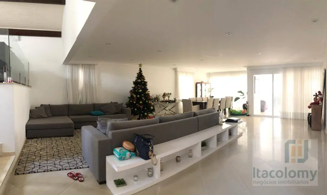 Foto 3 de Casa de Condomínio com 4 quartos à venda, 600m2 em Santana De Parnaiba - SP