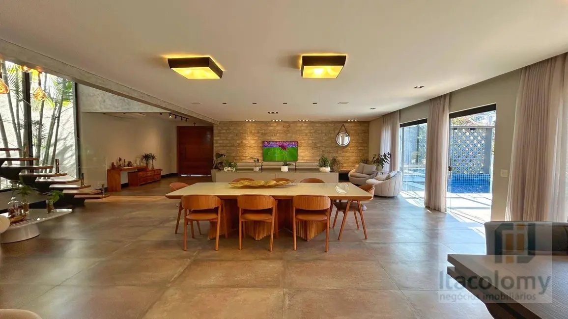 Casa de Condomínio com 4 quartos à venda, 535m2 em Tamboré, Santana De Parnaiba - SP - imagem 2 Foto 2 de Casa de Condomínio com 4 quartos à venda, 535m2 em Tamboré, Santana De Parnaiba - SP