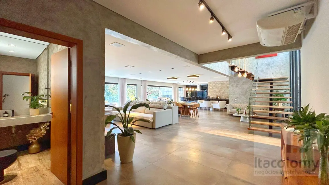Casa de Condomínio com 4 quartos à venda, 535m2 em Tamboré, Santana De Parnaiba - SP - imagem 6 Foto 6 de Casa de Condomínio com 4 quartos à venda, 535m2 em Tamboré, Santana De Parnaiba - SP
