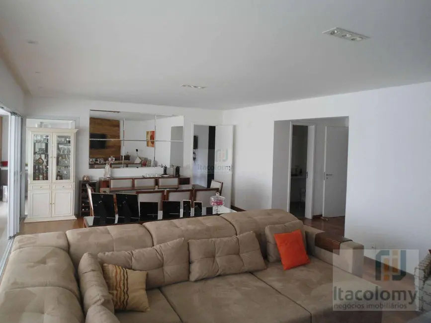 Apartamento com 4 quartos à venda, 261m2 em Barueri - SP - imagem 5 Foto 5 de Apartamento com 4 quartos à venda, 261m2 em Barueri - SP